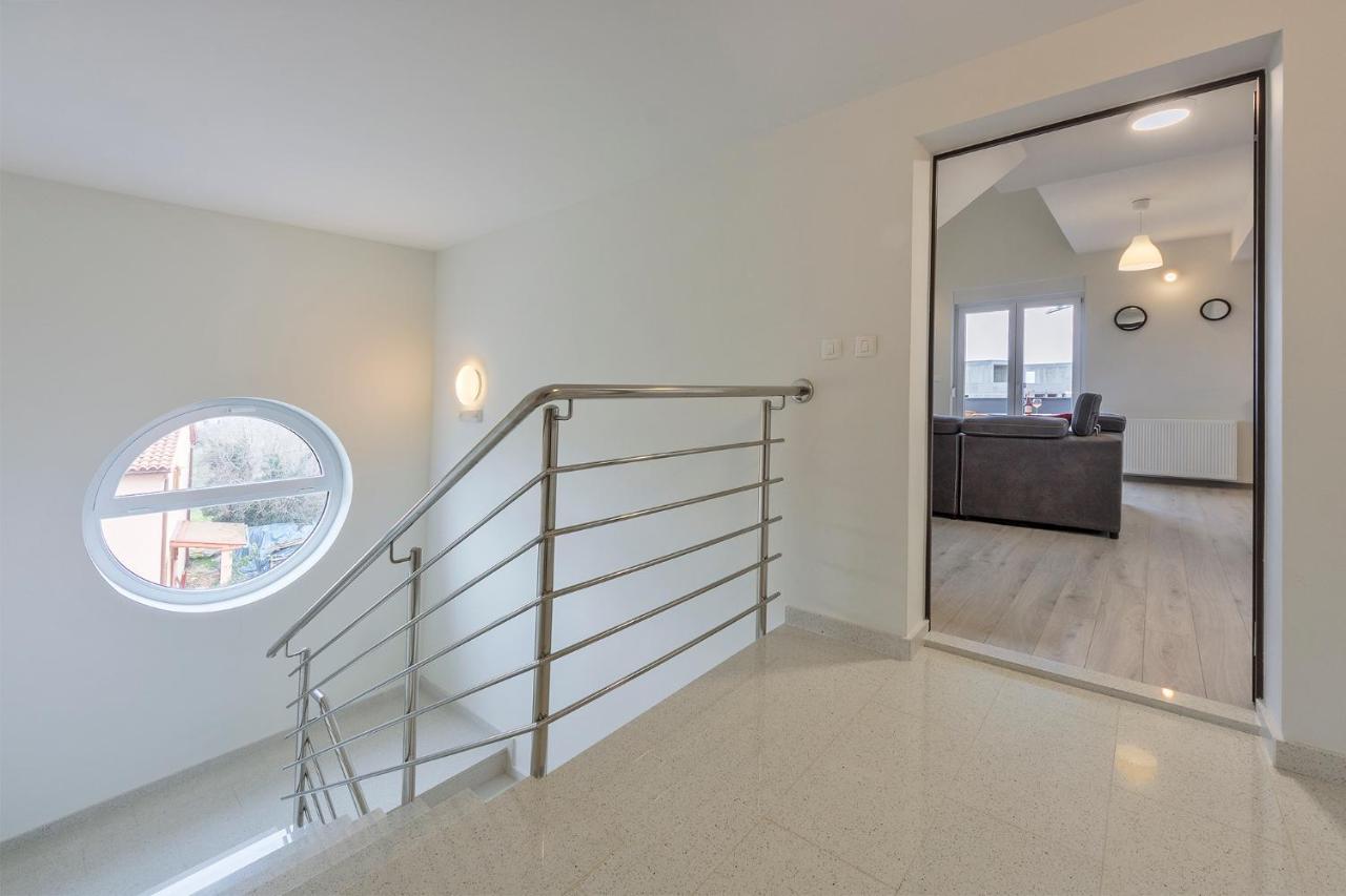2 Bedroom Apartment Peroj Фажана Экстерьер фото